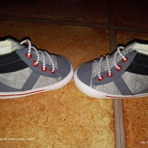 Baby Boy/Infant Shoes - Size 0-6
